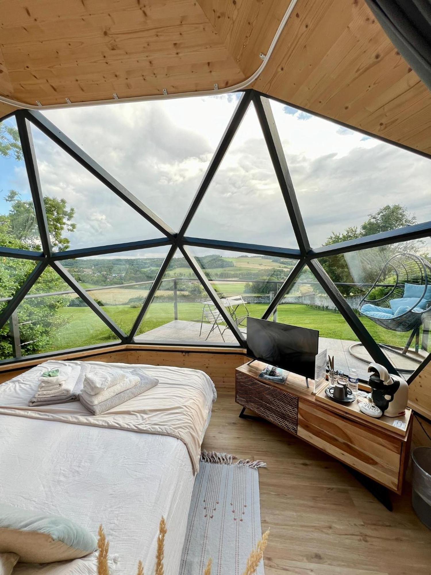 Montmirail  Demeure De La Garenne Bed & Breakfast エクステリア 写真